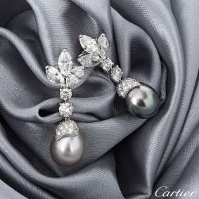 Cartier Platinum Cartier de Lune Diamond & Pearl Earrings HP800116